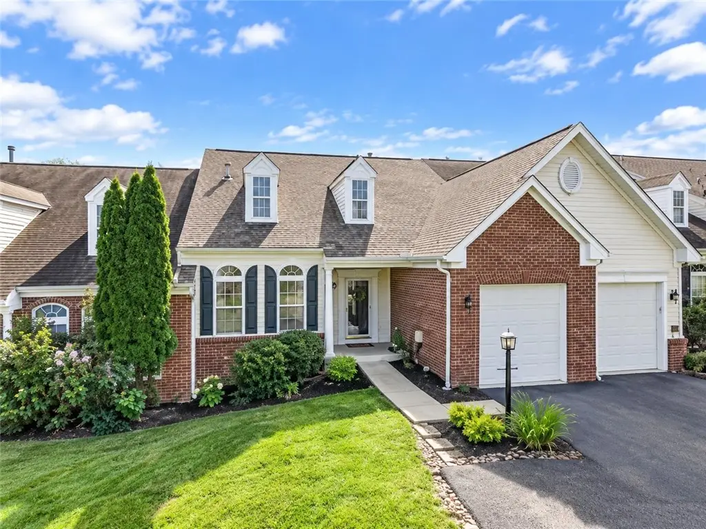 2005 Overlook Ct, Canonsburg, PA 15317 - #1