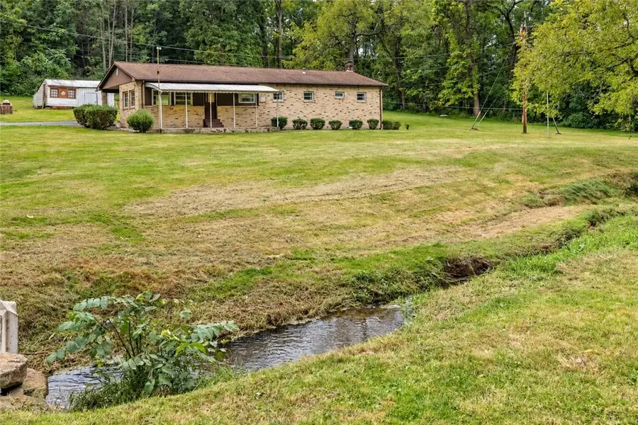 398 Moccasin Hollow Rd, Mount Pleasant, PA 15666 - #2