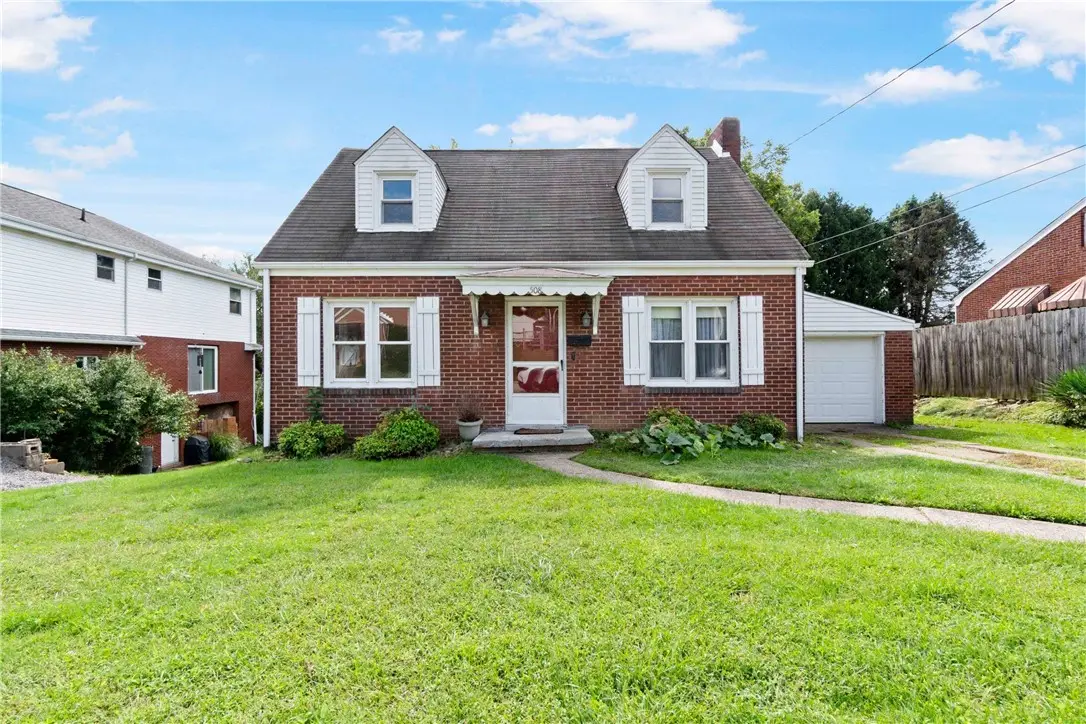 508 Willow St, Springdale, PA 15144 - #1