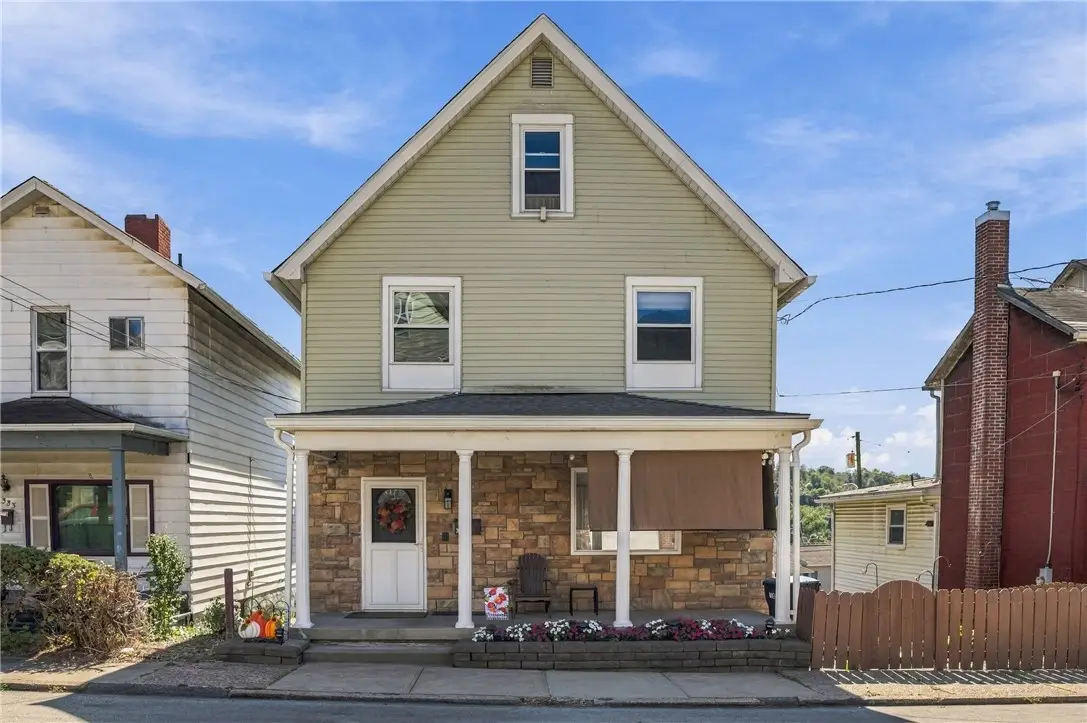 335 W 8th Ave, Tarentum, PA 15084 - #1
