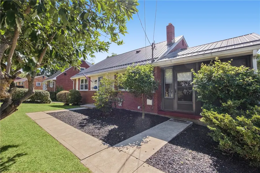 1383 Meadowlark Dr., Pittsburgh, PA 15243 - #3