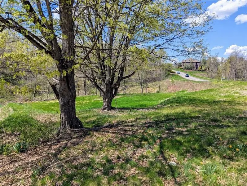 201 Camden Drive, Venetia, PA 15367 - #1