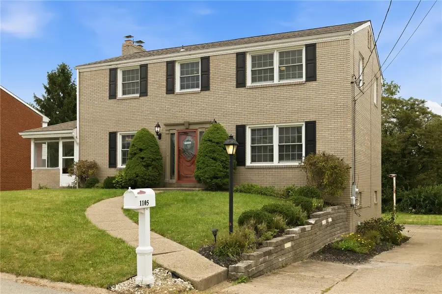 1105 Huston Dr, West Mifflin, PA 15122 - #2