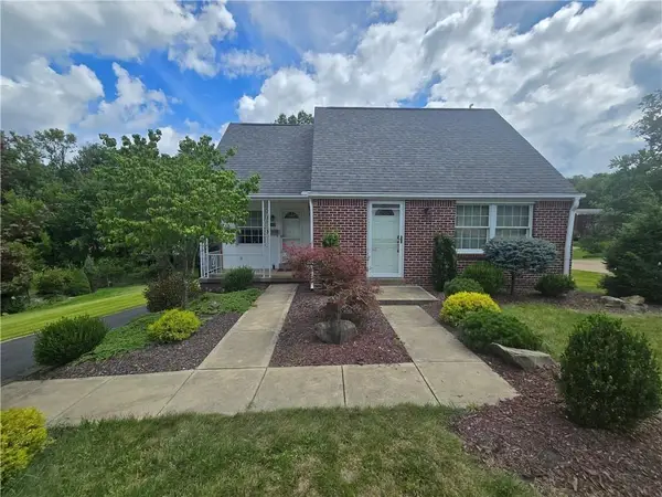 419 Parkridge Drive, Bethel Park, PA 15102