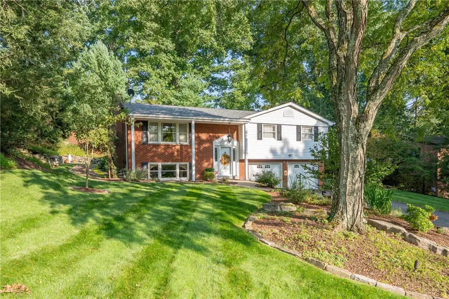 3465 Burnett Drive, Murrysville, PA 15668 - #2