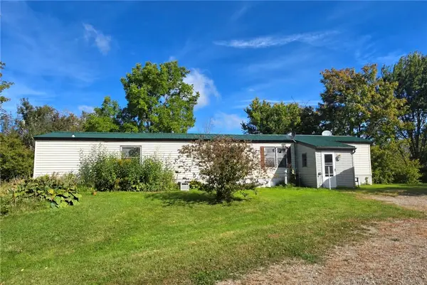 8923 Station Rd, Erie, PA 16510
