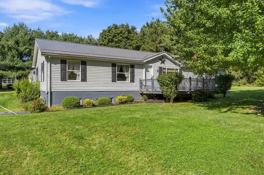 203 N Woodlawn Road, Butler, PA 16001 - #3