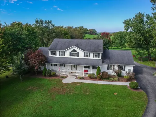 371 Hickernell Rd, Fombell, PA 16123
