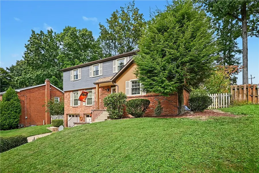 139 N Jamestown Rd, Coraopolis, PA 15108 - #3