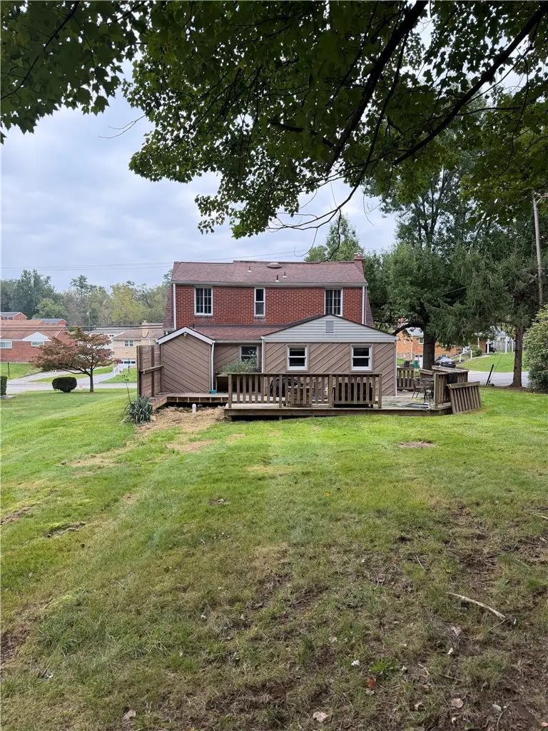 622 Patterson Rd, Bethel Park, PA 15102 - #3