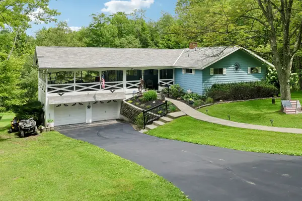 233 Stoup Rd, Mars, PA 16046