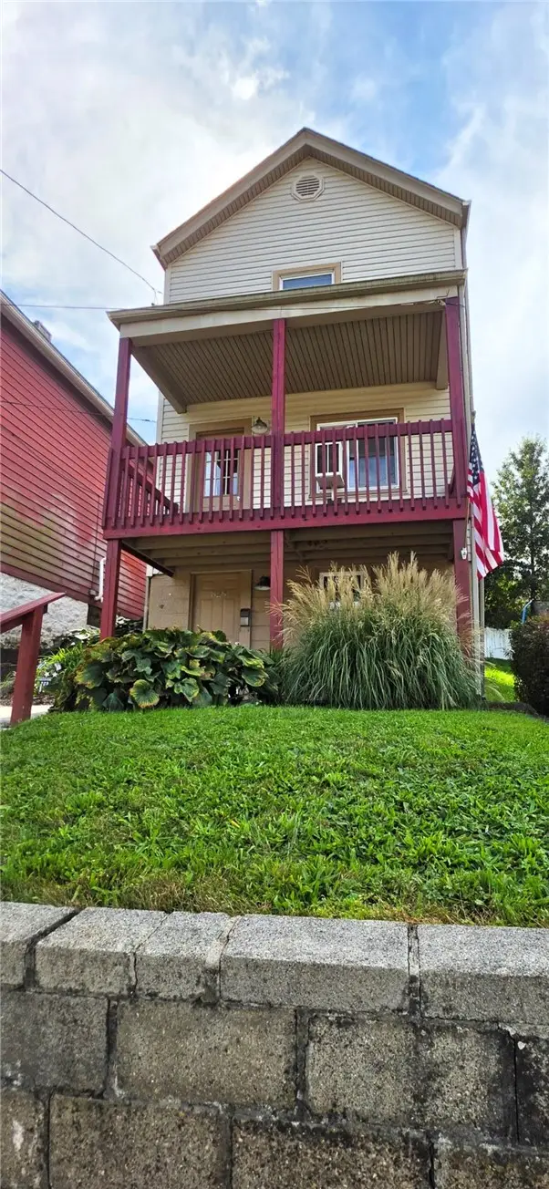 828 8th St, Trafford, PA 15085 - #3
