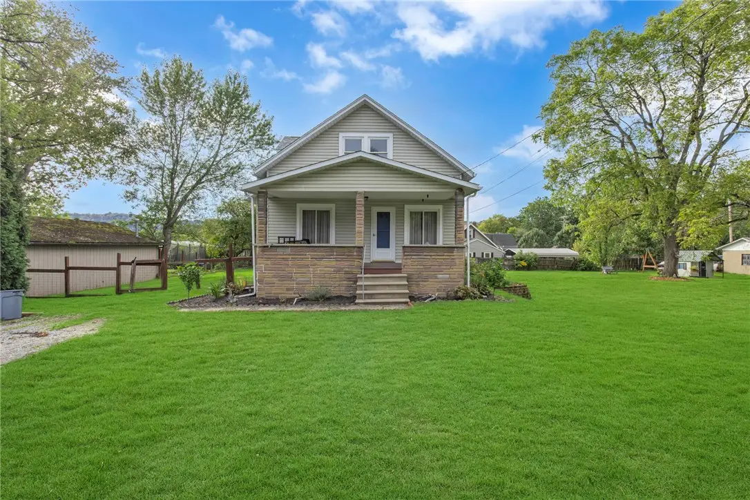808 Harmony Fisher Ave, Ellwood City, PA 16117 - #1