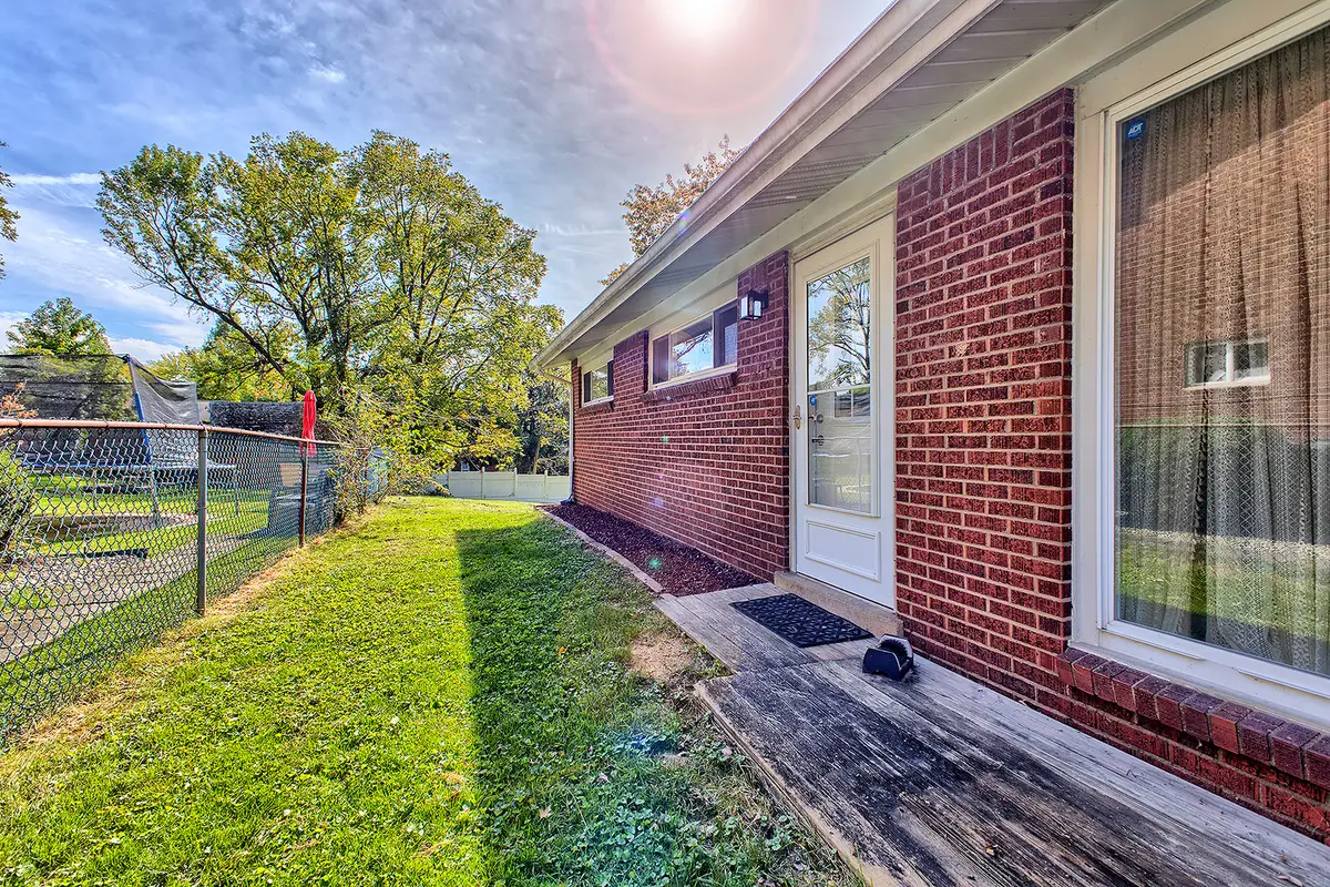 505 Garden City Dr, Monroeville, PA 15146 - #1