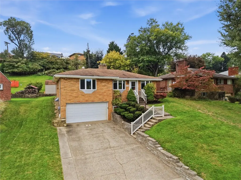 4770 Sherwood Dr, Pittsburgh, PA 15236 - #1