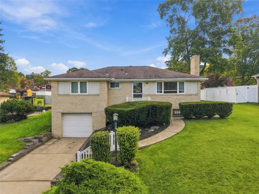 2812 Franklynn Dr, Allison Park, PA 15101 - #1