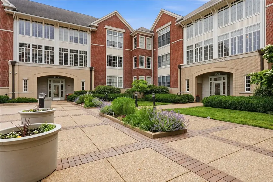 1219 Crescent Pl. #2D, Pittsburgh, PA 15217 - #2