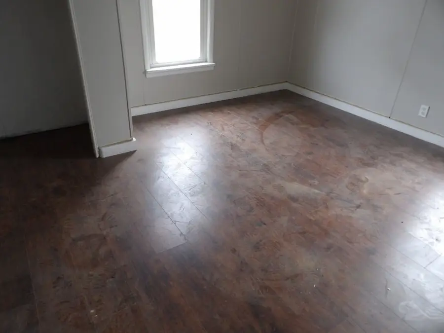 806 E 4th St, Oil City, PA 16301 - #3