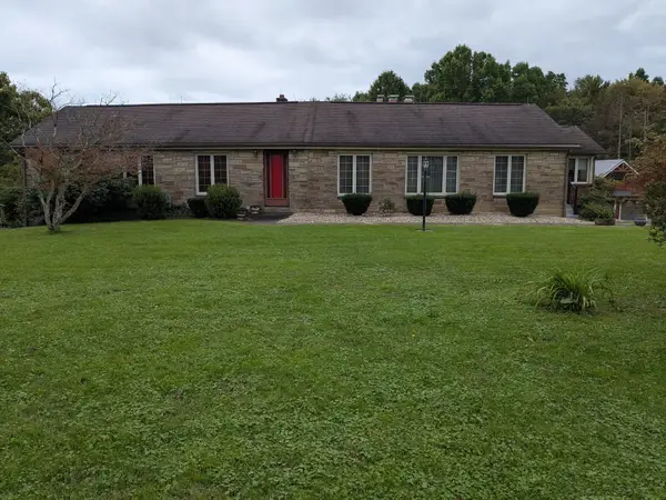 637 Wallace Run Rd, Beaver Falls, PA 15010