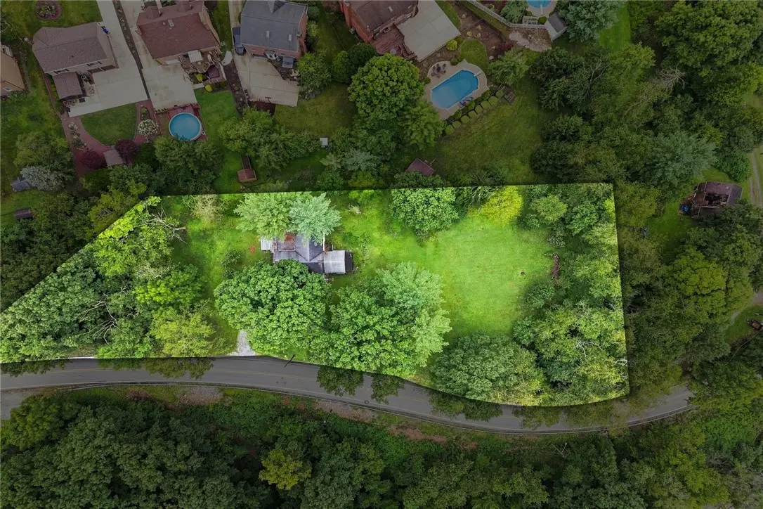 3100 Snowden Rd, South Park, PA 15129 - #1