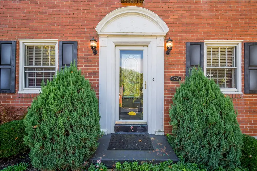 4703 Rolling Hills Rd, Pittsburgh, PA 15236 - #2