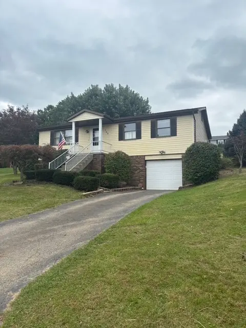 169 Melissa Drive, Mount Pleasant, PA 15666
