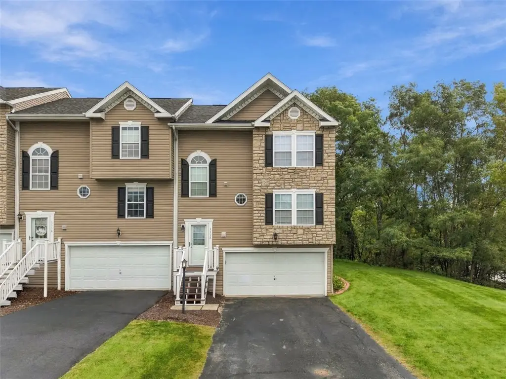 1112 Arrowhead Dr, Washington, PA 15301 - #1