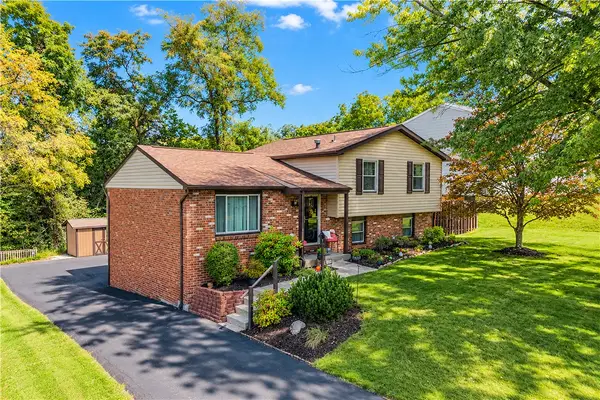 120 Tory Rd, Coraopolis, PA 15108