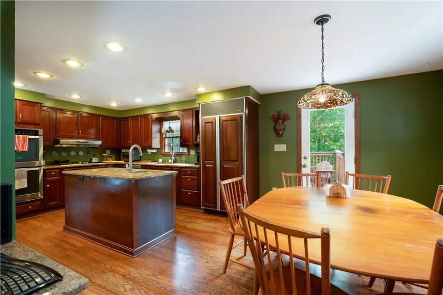 1286 Lakemont Dr, Pittsburgh, PA 15243 - #3