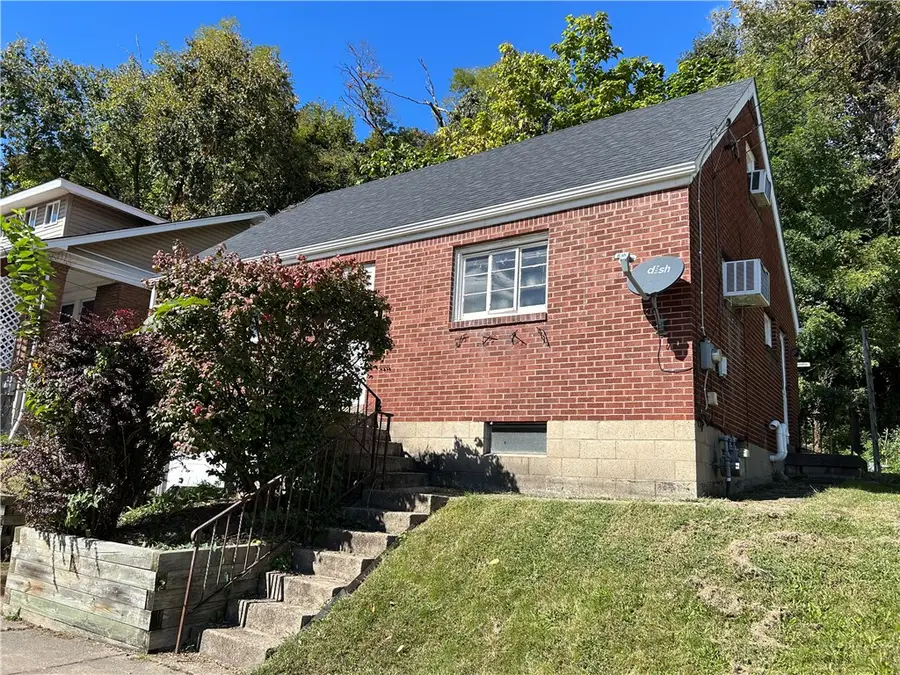 475 E 7th Ave, Tarentum, PA 15084 - #2
