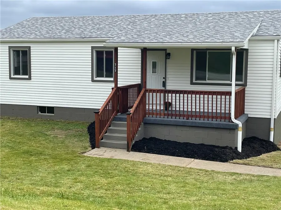717 Monroe Ave, Brownsville, PA 15417 - #2