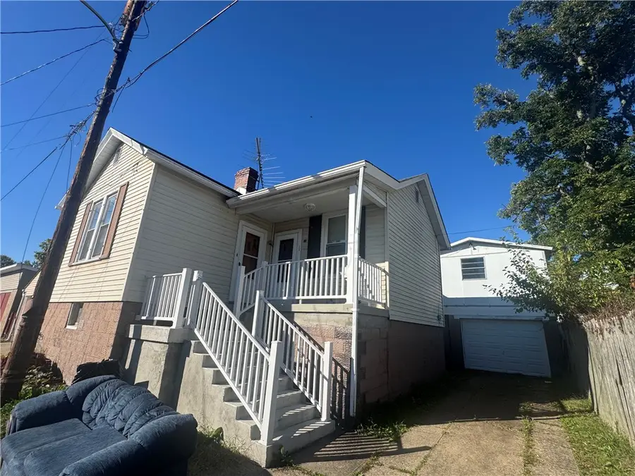 116 Castner Ave, Donora, PA 15033 - #2