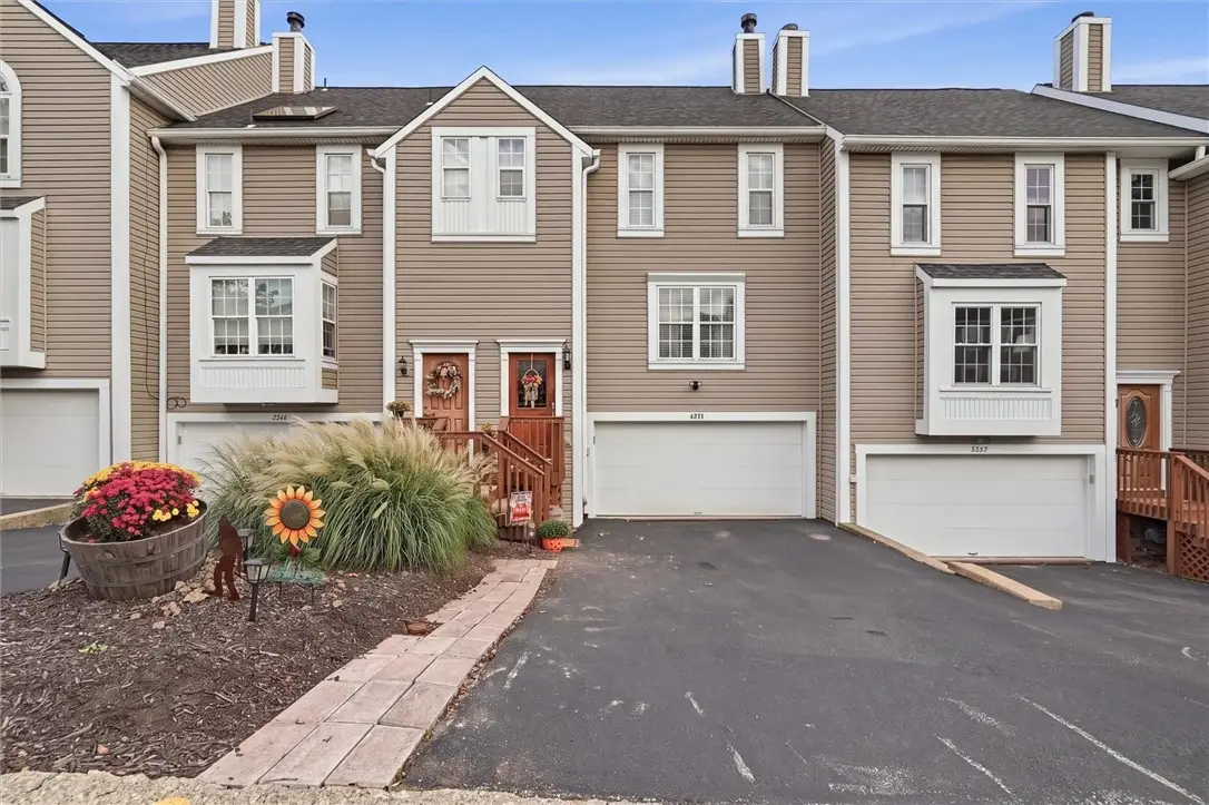 2655 Hunters Point Dr, Wexford, PA 15090 - #1