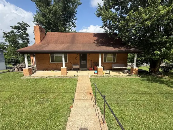 3 Arnold Dr, Verona, PA 15147