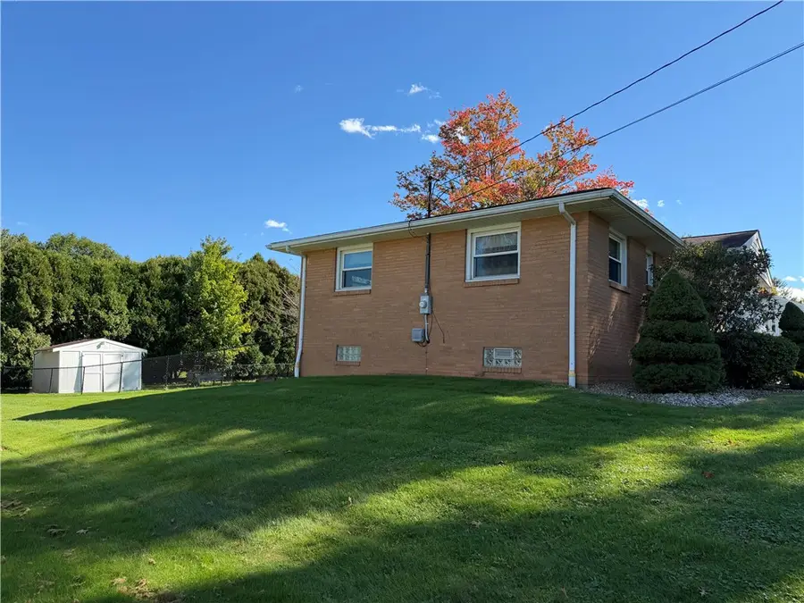 619 S Mercer Avenue, Hermitage, PA 16148 - #3