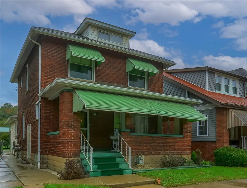 2527 7th Ave, Beaver Falls, PA 15010 - #1