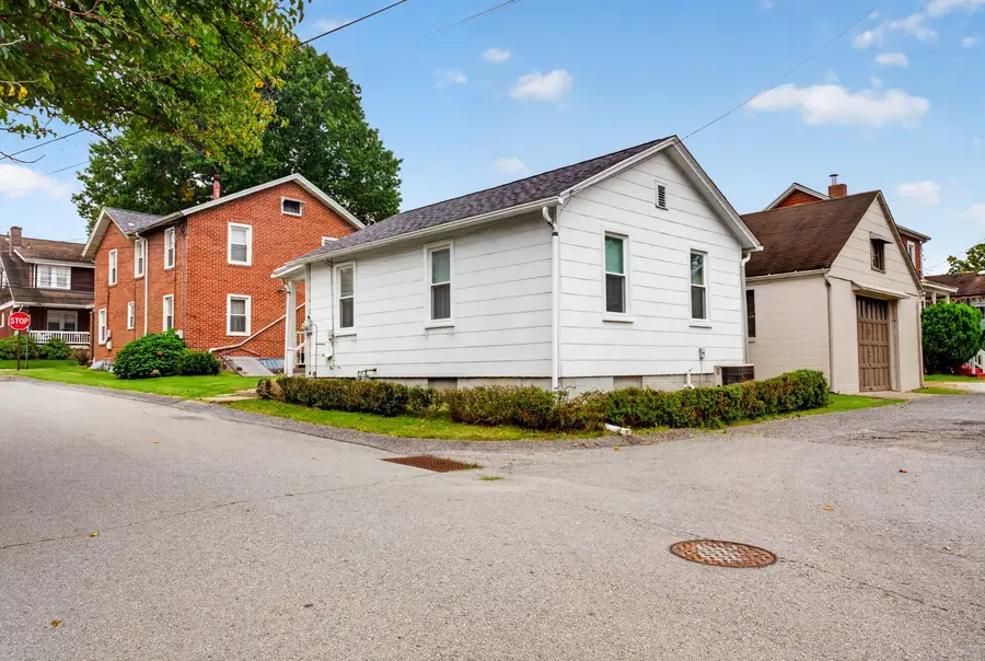 642 Dewey Avenue, Bridgeville, PA 15017 - #2