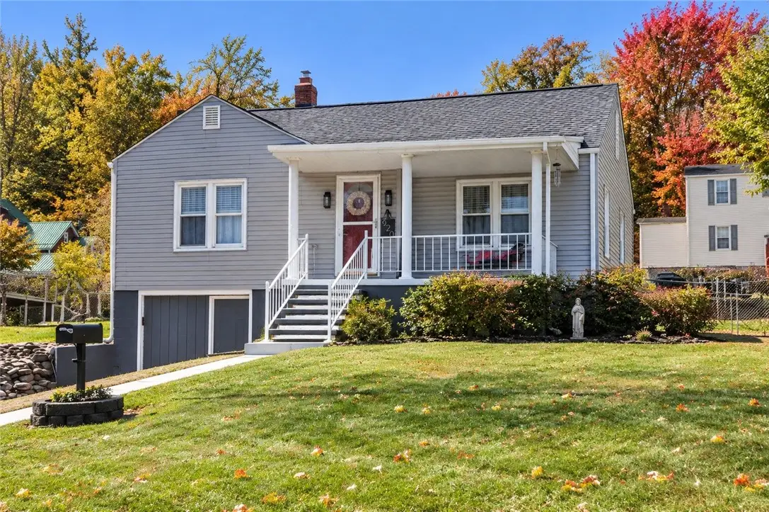 920 Lynn Ave, Belle Vernon, PA 15012 - #1