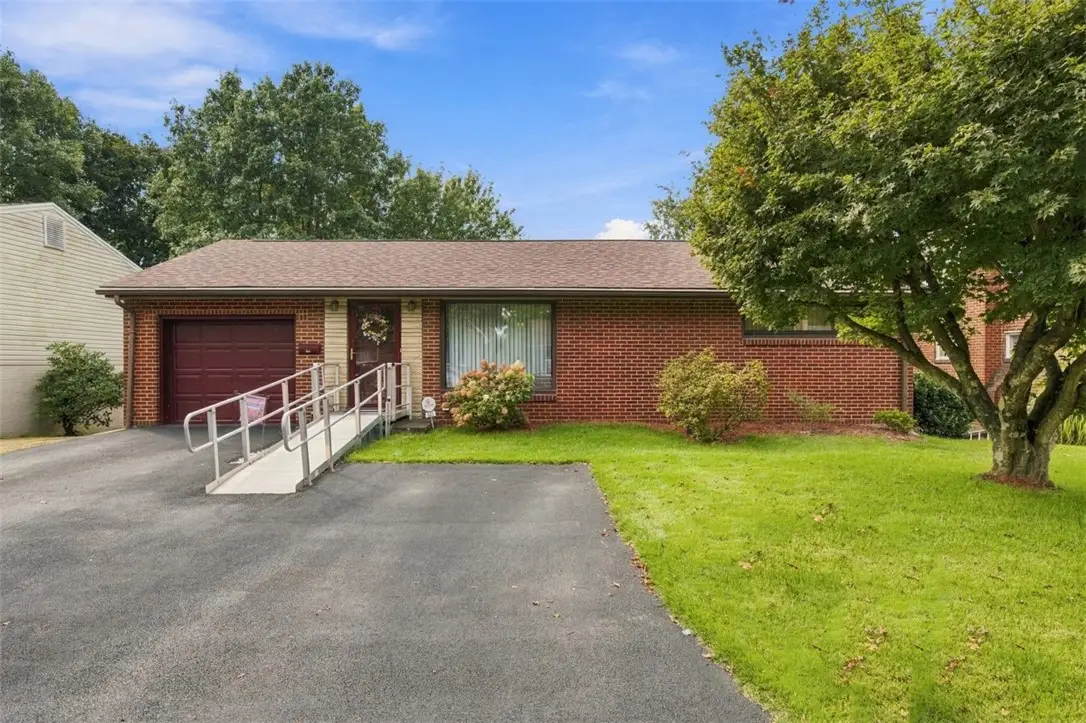 533 Longvue Drive, New Kensington, PA 15068 - #1