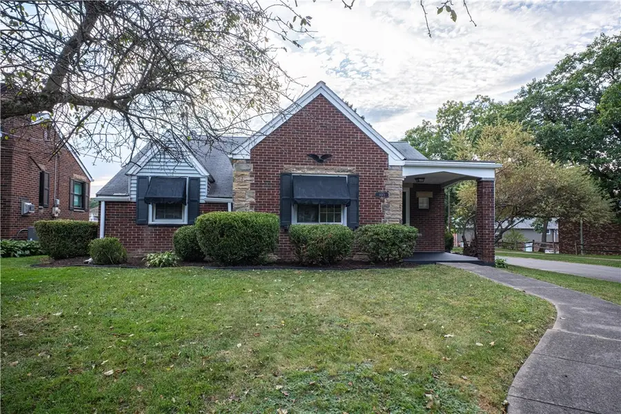 3013 21st Ave, Beaver Falls, PA 15010 - #2