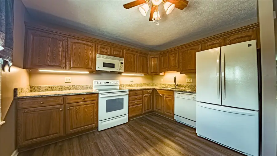 179 London Towne Dr, Pittsburgh, PA 15226 - #2