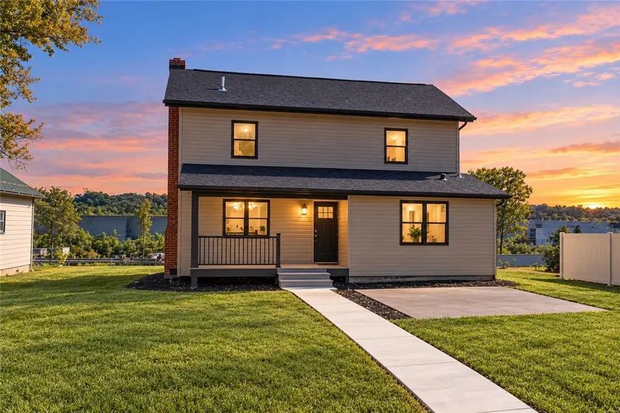 511 N Fourth St, Youngwood, PA 15697 - #2