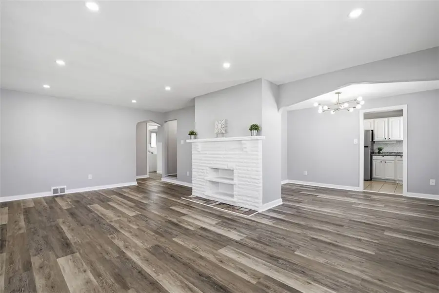 5066 Brownsville Road, Pittsburgh, PA 15236 - #2
