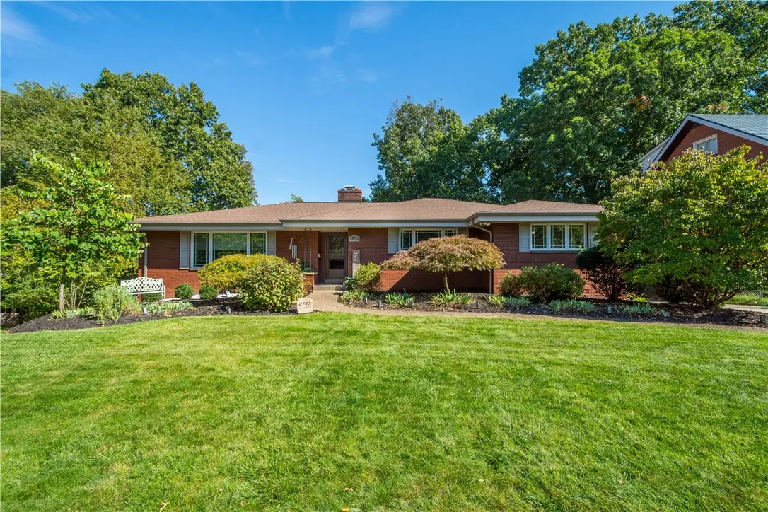 4742 Jewel Dr, Pittsburgh, PA 15236 - #1
