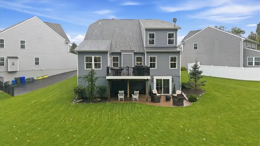 452 Isabella Ct, Zelienople, PA 16063 - #2