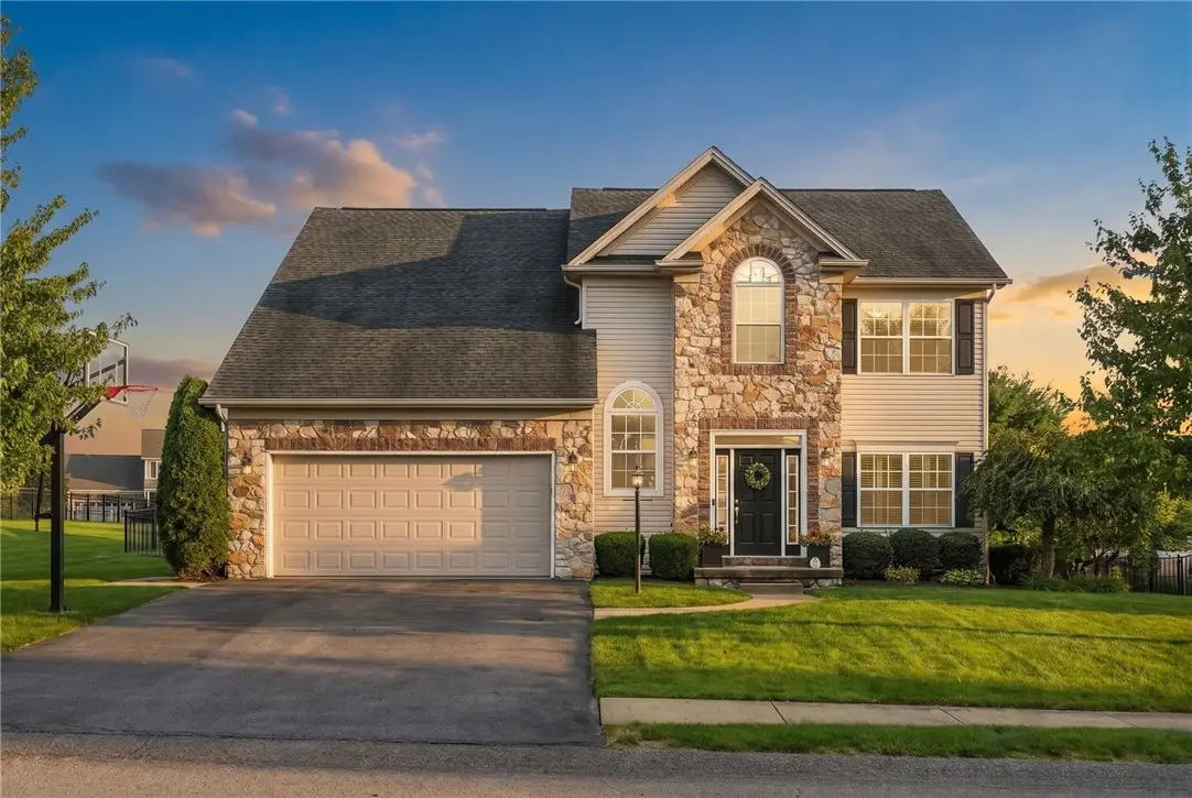 217 Windham Ln, Mars, PA 16046 - #1
