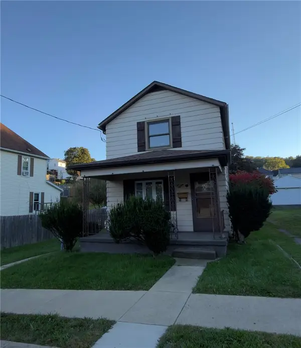 215 Lowell St, Vandergrift, PA 15690