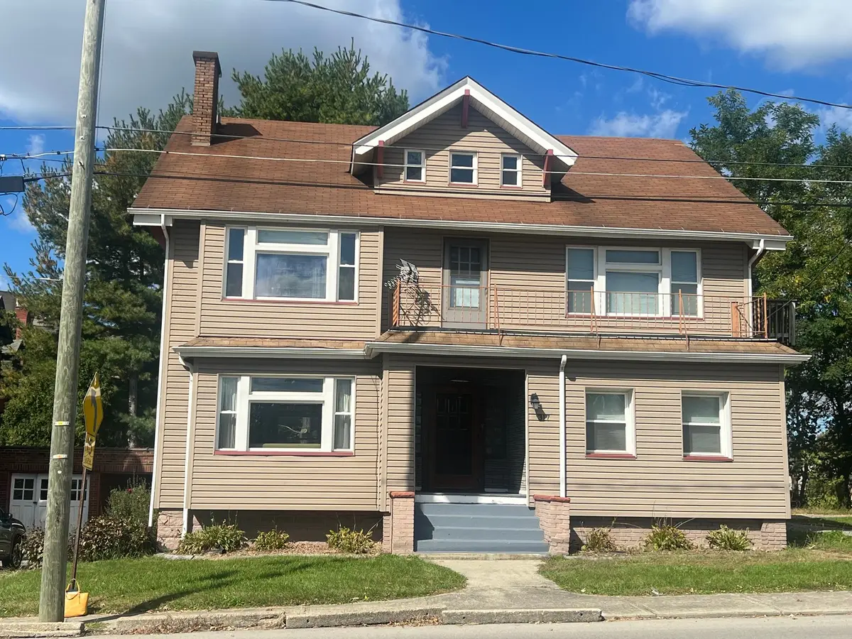 317 East Street, New Castle, PA 16101 - #1