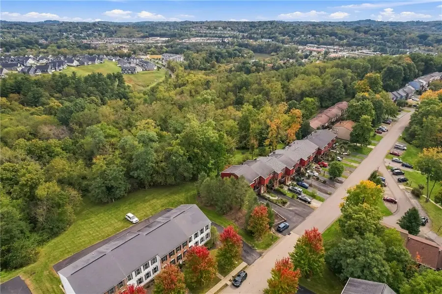 600 Hunting Creek Rd, Canonsburg, PA 15317 - #3