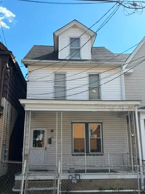 623 Walnut St, New Kensington, PA 15068
